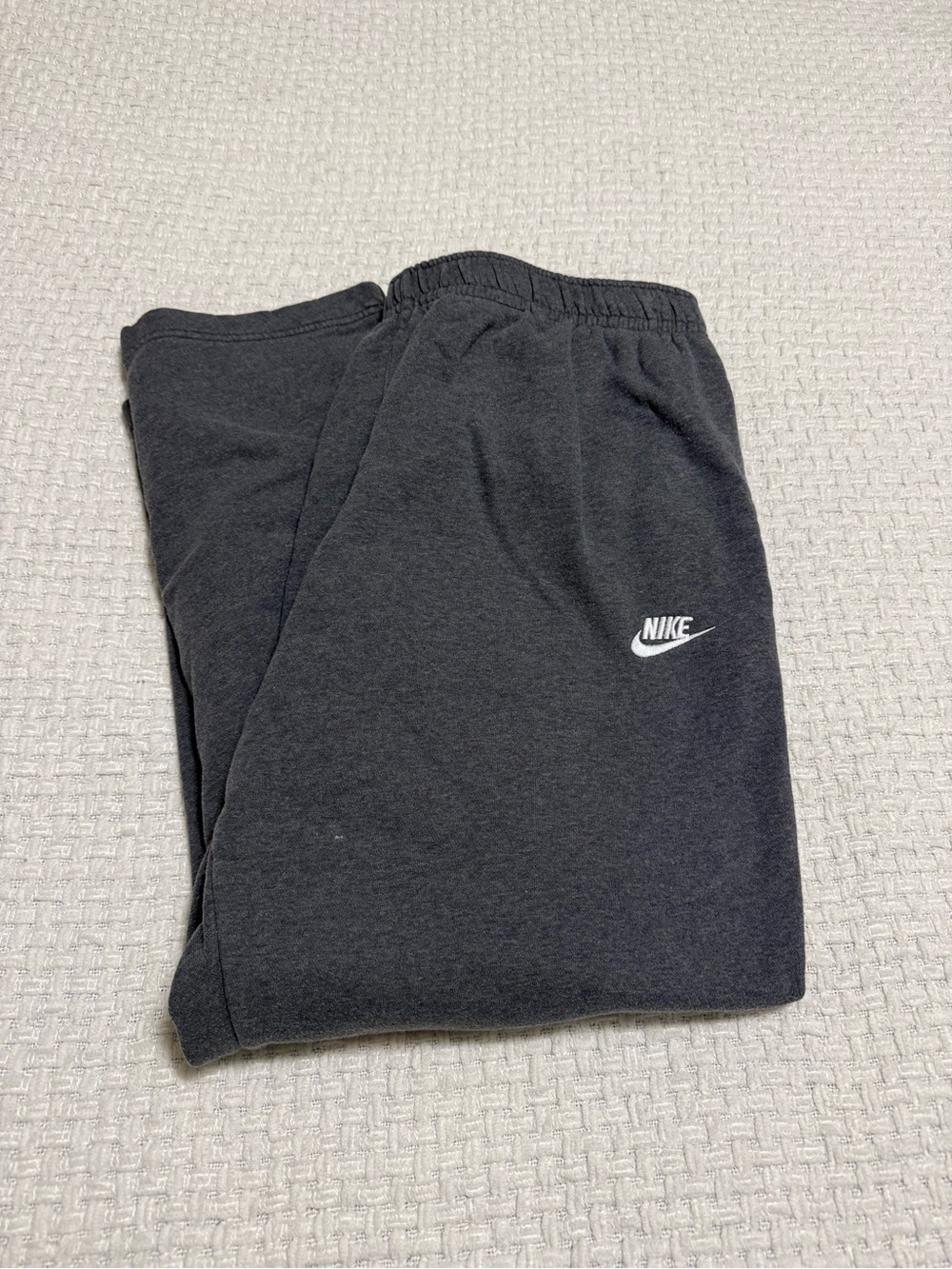 Nike grey sweatpants, men’s XXL. See photos for wear.